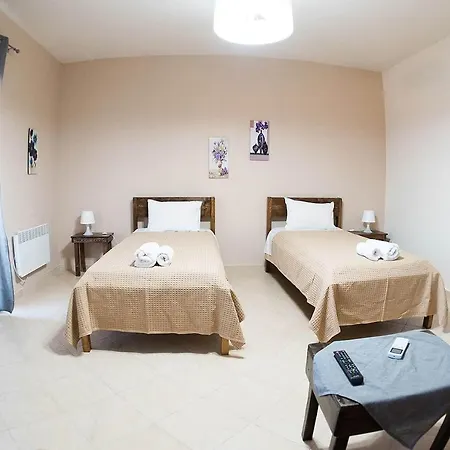 Mirmidones Anesis Apartman *