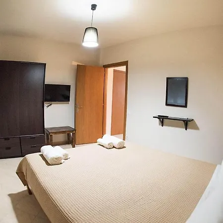 Mirmidones Anesis Apartman *