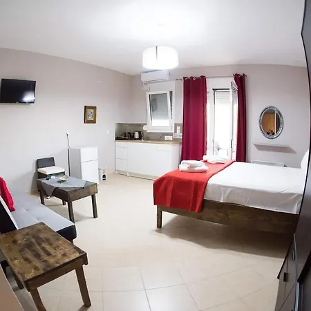 Mirmidones Anesis Agrelia