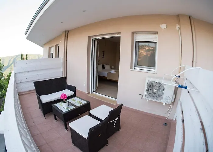 Mirmidones Anesis Apartament *